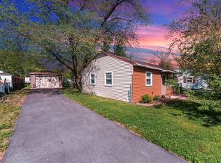207 Kathlyn Pl, Joliet, IL 60436