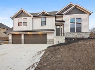 8514 N Serene Ave, Kansas City, MO 64153