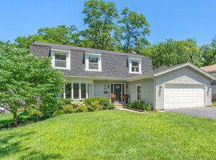 1509 Hill Ave, Wheaton, IL 60187