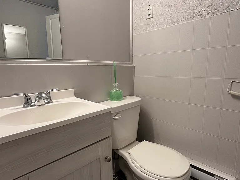 807 Wellington Ave #5 — Photo 7