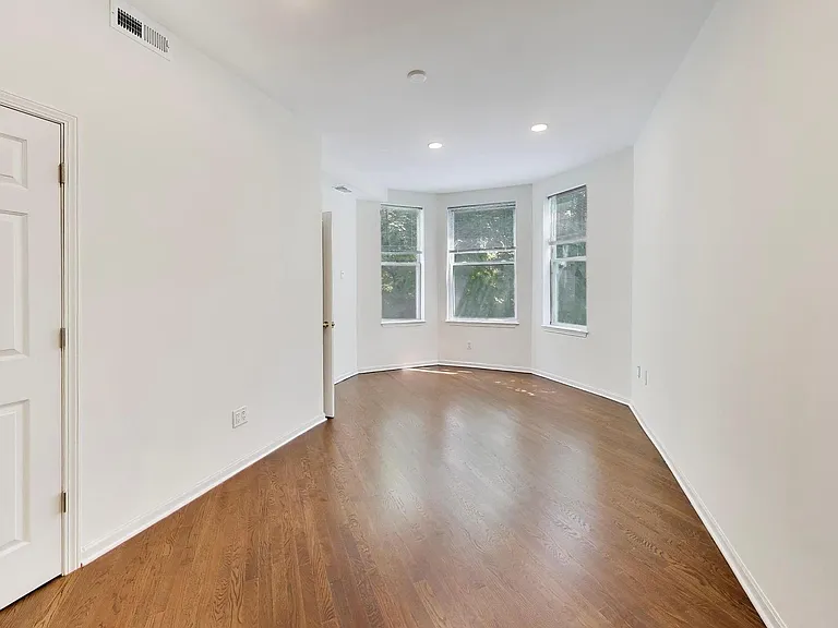 3308 N Racine Ave #2 — Photo 3