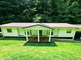 1008 Road Br, Clinchco, VA 24226