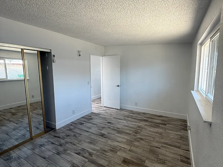 6558 Tamarisk Ave — Photo 23