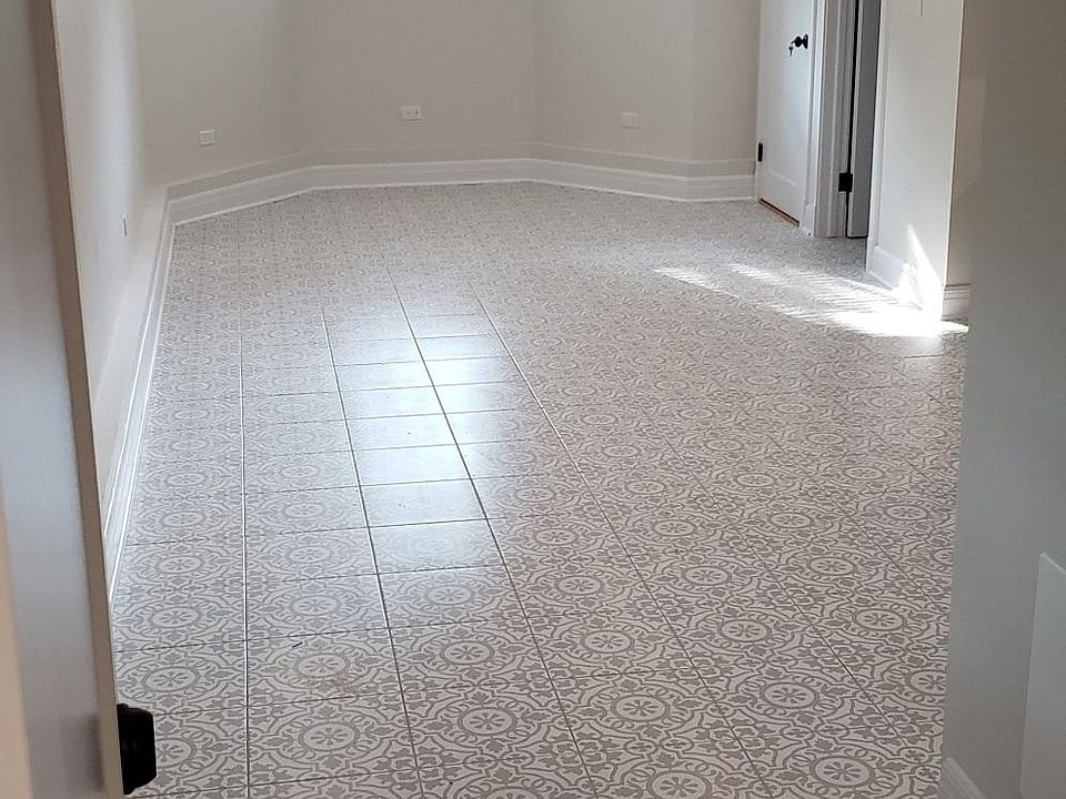 1st image of 4101 N Claremont Ave #1