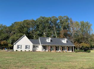 1301 Vines Dr NE, Hartselle, AL 35640
