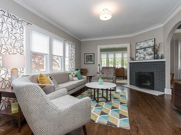 5th image of 1555 Alexander St SE