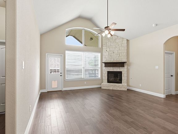 4th image of 1706 Asbury Dr