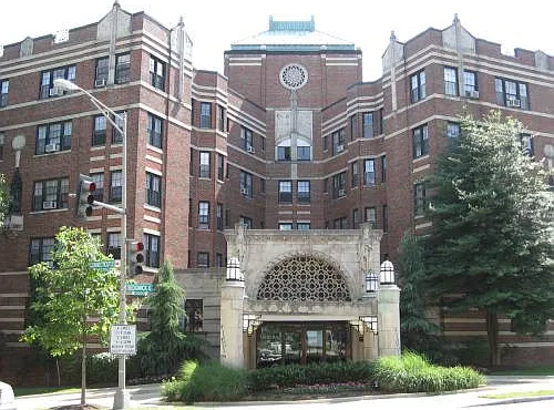 Sedgwick Gardens Apartments — Photo 6