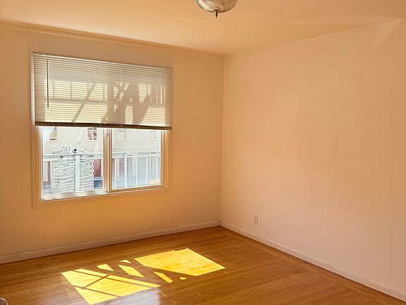 3rd image of 1318 17th Ave APT 2