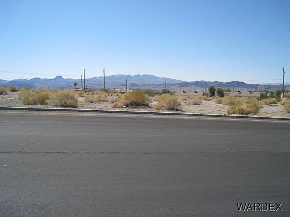 1st image of 3046 Shoshone Dr