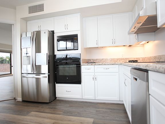 3rd image of 1015 33rd St NW APT 814