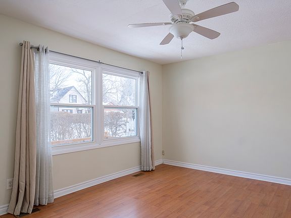 4th image of 193 Elgin St