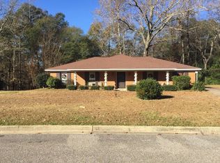 922 Running Brook Dr, Prattville, AL 36066