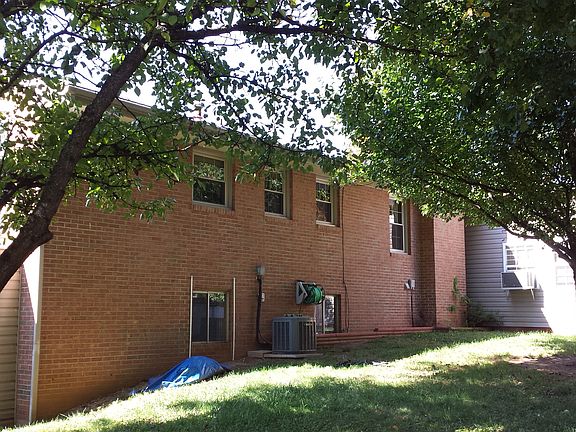 4th image of 367 Ingal Blvd