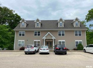 3445 W Dorchester Rdg APT F, Peoria, IL 61604