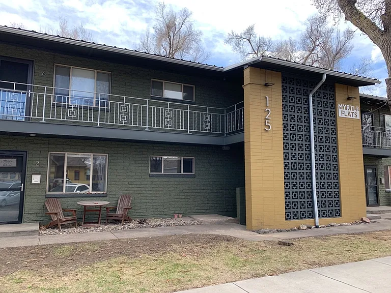 125 E Mrytle Flats — Photo 3