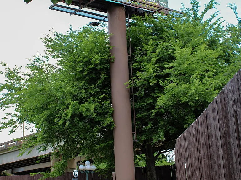 LaCrosse Apartments and Carriage Homes — Photo 30