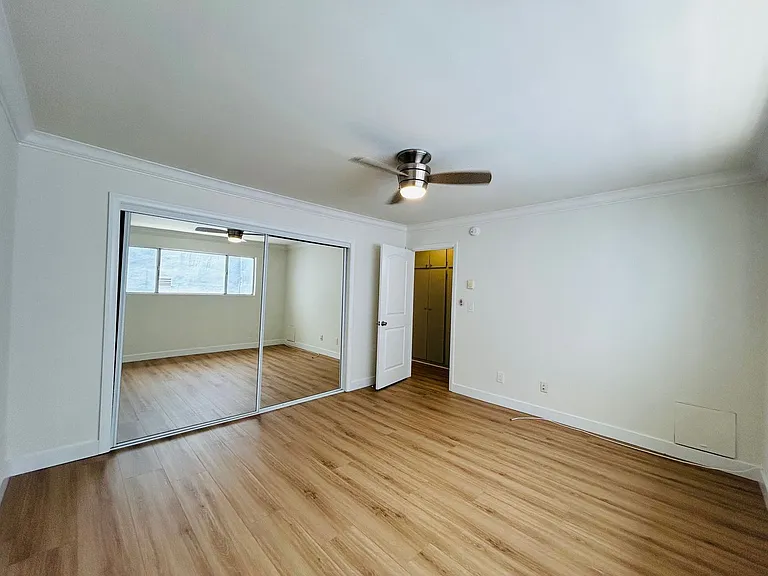 12720 Caswell Ave — Photo 15