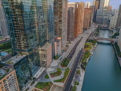 363 E Wacker Dr #4201, Chicago, IL, 60601