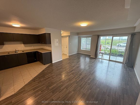 3rd image of 2444 Post Rd #4