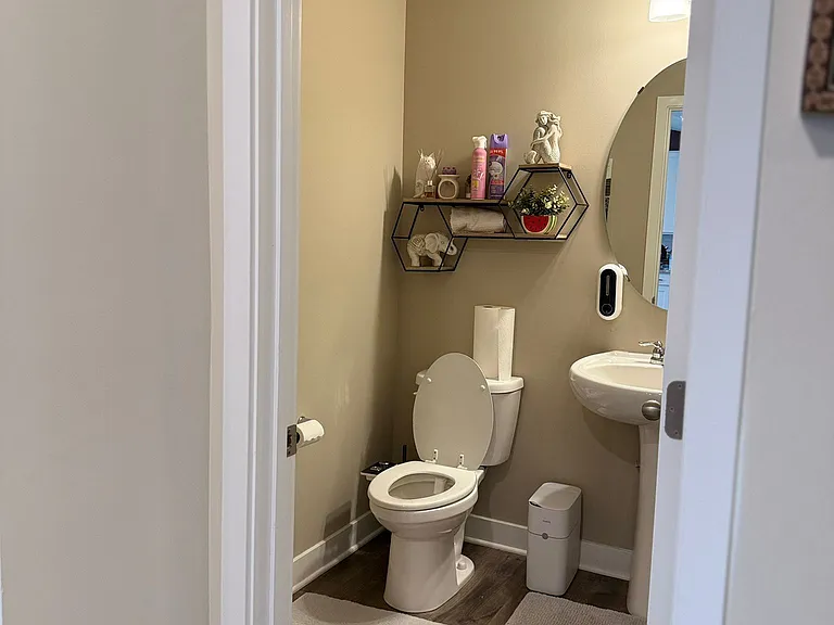 14250 Cheshire Ln N — Photo 17