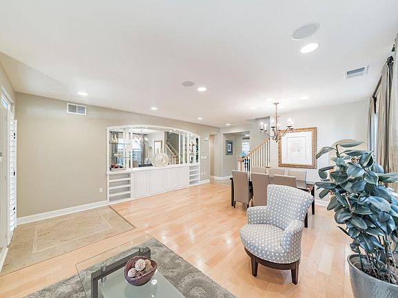 5th image of 1717 Whispering Willow Pl