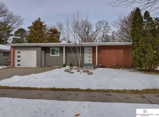 7200 S Wedgewood Dr, Lincoln, NE 68510