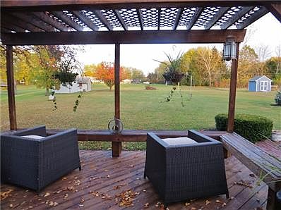 4th image of 1093 Kingsway Dr