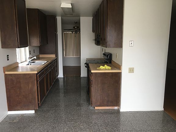 3rd image of 3262 Soldau Dr