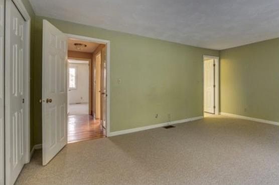 4th image of 504 Lewis O Gray Dr