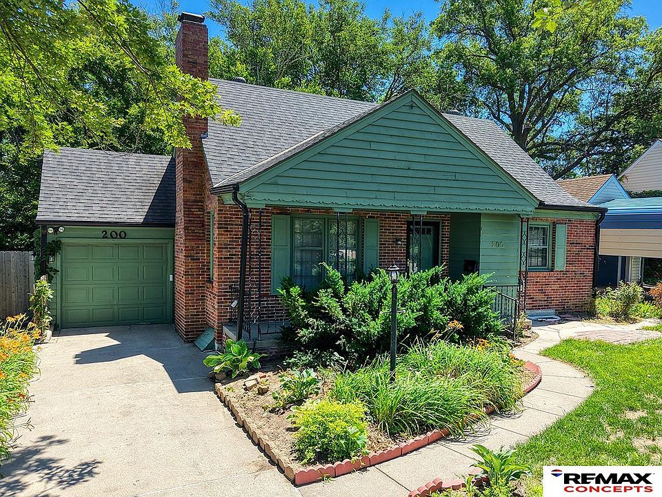 1st image of 200 S Cotner Blvd