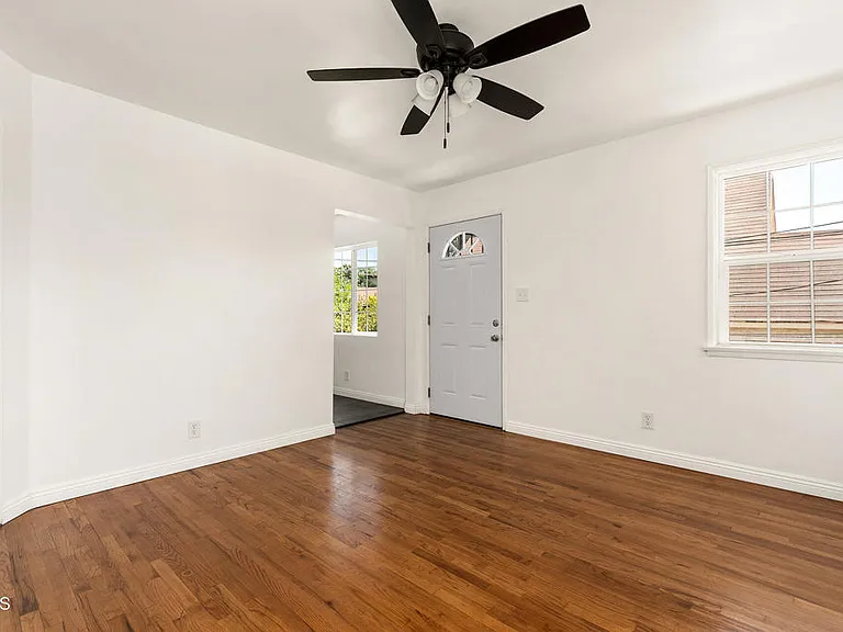 1520 N Soto St — Photo 2