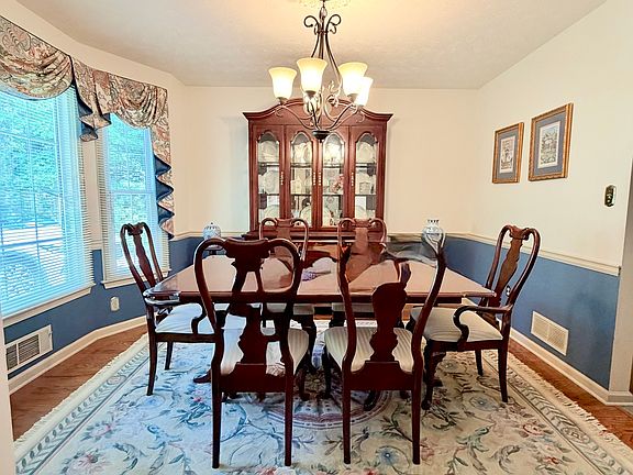 4th image of 1051 Plantation Blvd SE