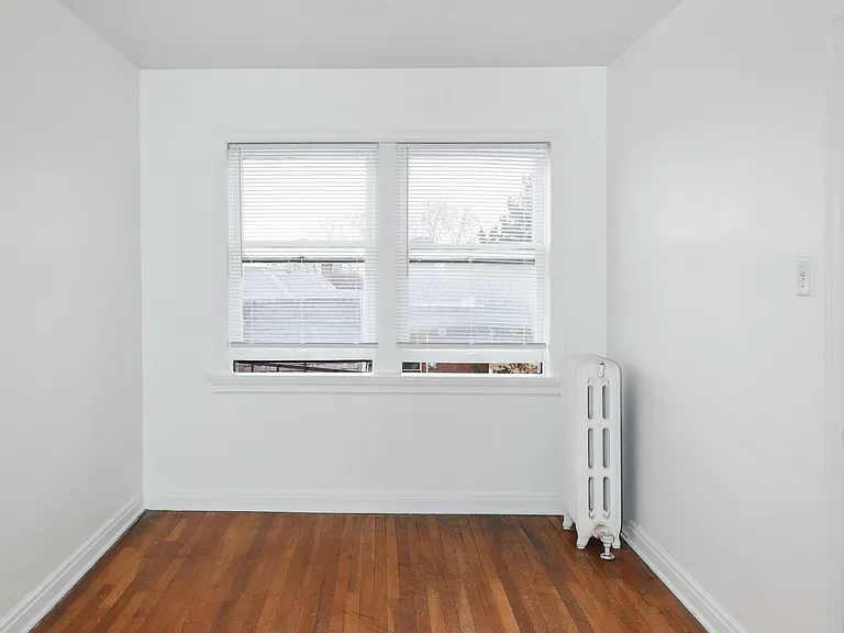 740 E Broadway #S-404 — Photo 12
