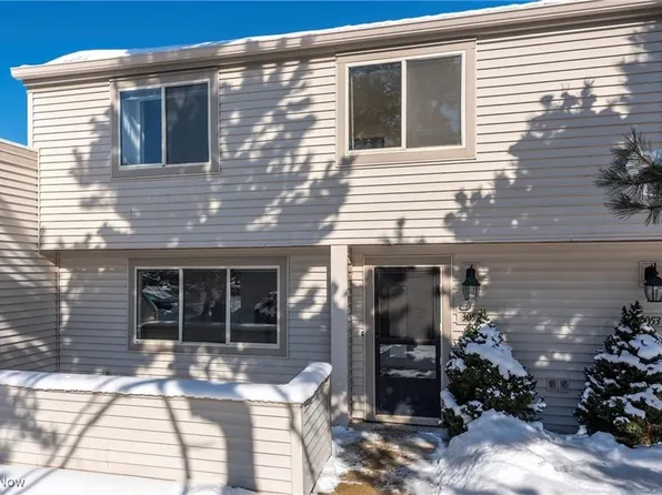 3103 Bay Landing Dr, Westlake, OH 44145