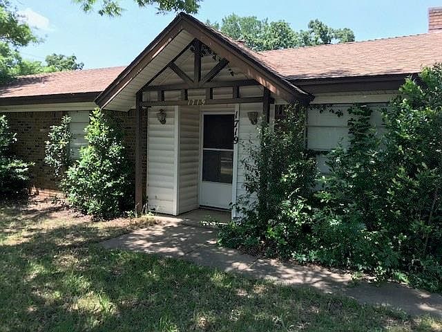 1st image of 1719 Brooks Dr