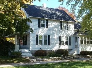 2562 Jackson St, Oshkosh, WI 54901