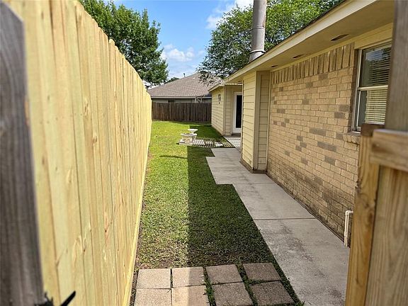 4th image of 16026 Sierra Vista Dr