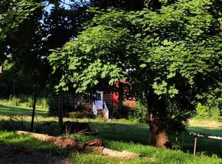 16390 Mountain Orchard Ln, Round Hill, VA 20141