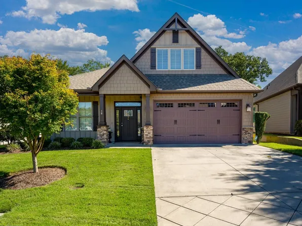 16 Vinton Dr, Greer, SC 29651