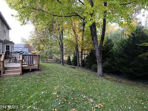 3rd image of 2214 Abbotsford Dr