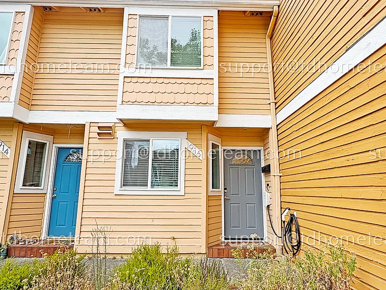 1916 E Fir St #5 — Photo 1
