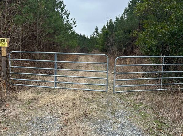 2 Old Camden Rd, Cassatt, SC 29032