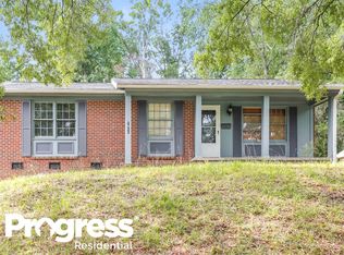 1611 Random Dr, Greensboro, NC 27407