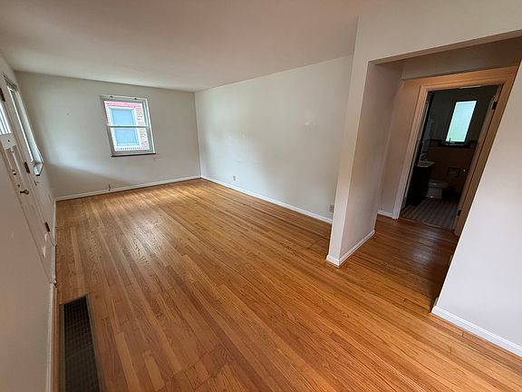 5th image of 3526 Rawson Pl