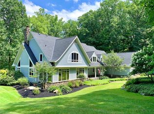 8705 Whitetail Run Ln, Kirtland Hills, OH 44060