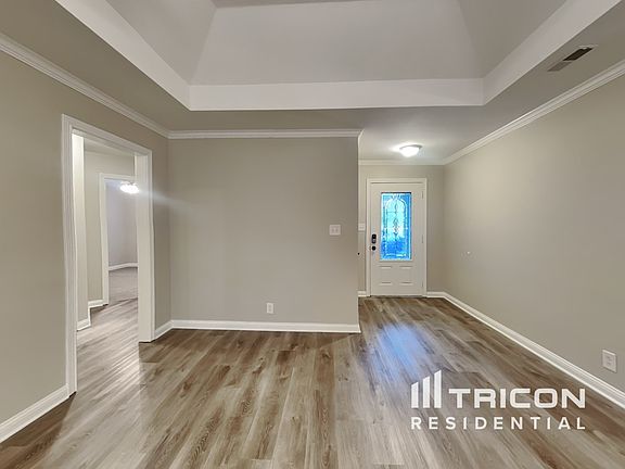 4th image of 2941 Brewster Dr