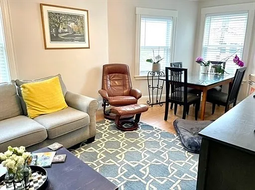 16 Berkeley St #2 — Photo 3
