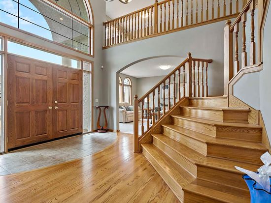 805 Heywood Rd, Northfield, MN 55057