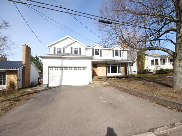 26 Macquarrie Dr, Pt Hawkesbury, NS B9A 2K8